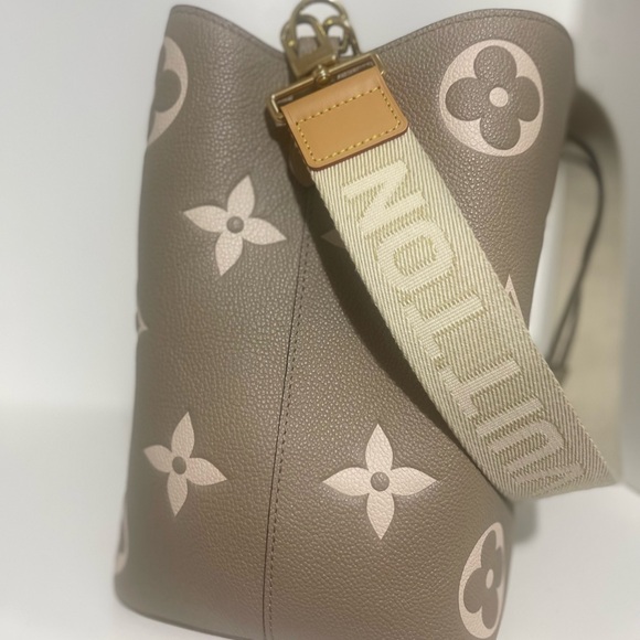 Louis Vuitton NéoNoé Shoulder Bag MM Beige Leather - Picture 7 of 8